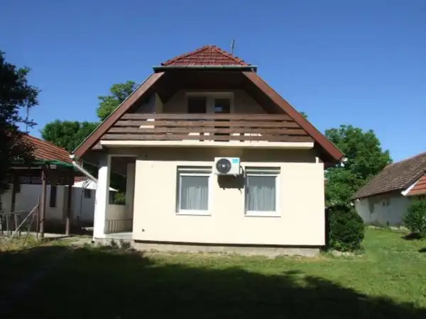Eladó családi ház, Gyula 4 szoba 180 m² 85.9 M Ft